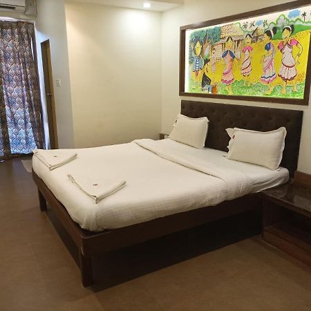 Hotel Ronaldos Old Goa Panaji Zewnętrze zdjęcie